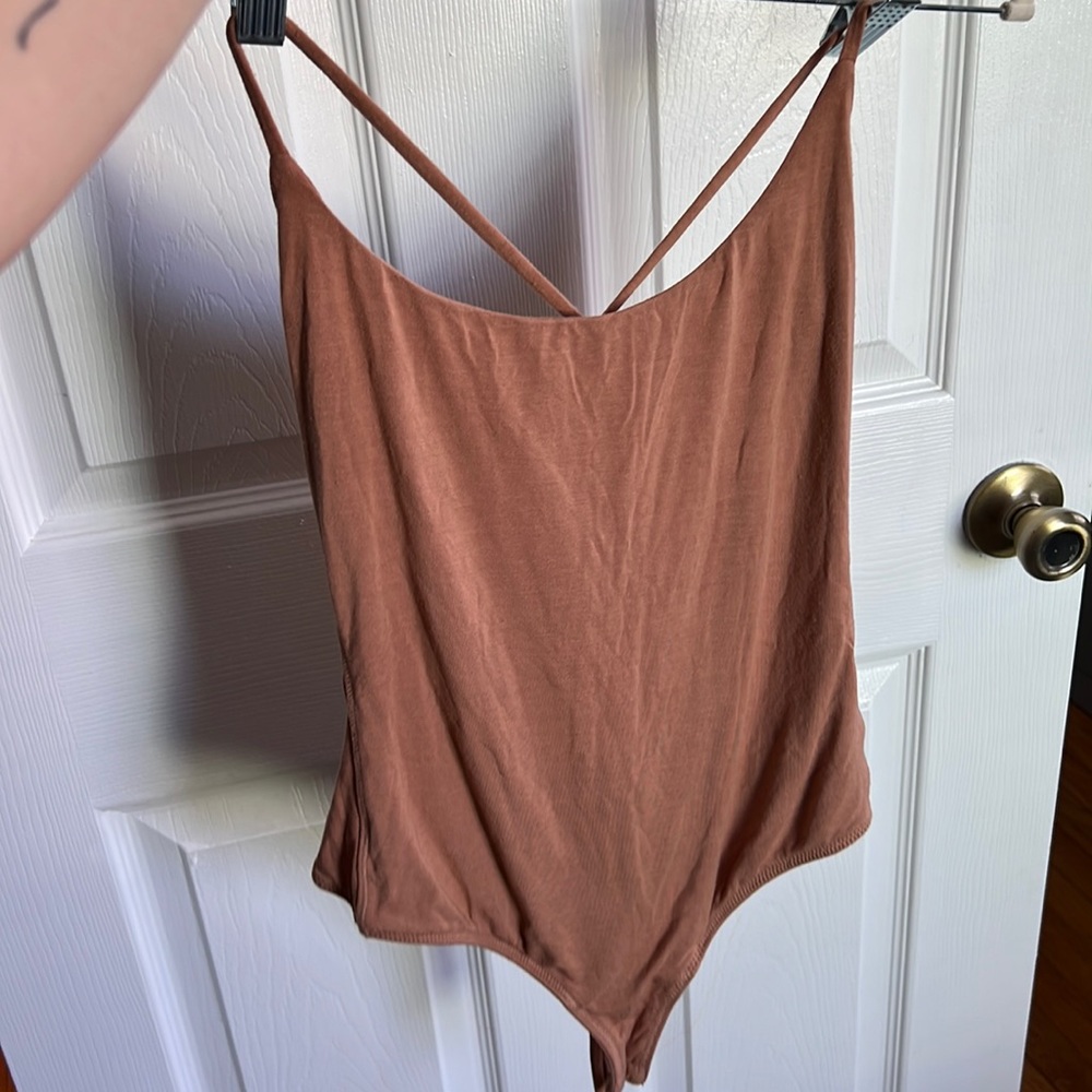 H:ours chained back body suit in tan
